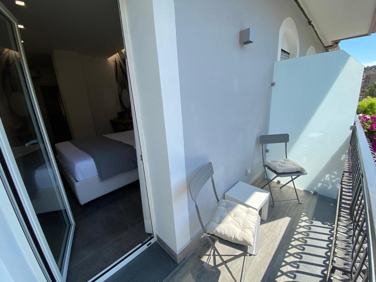 Naxos Marina Bay Bed & Breakfast Giardini Naxos Exterior photo